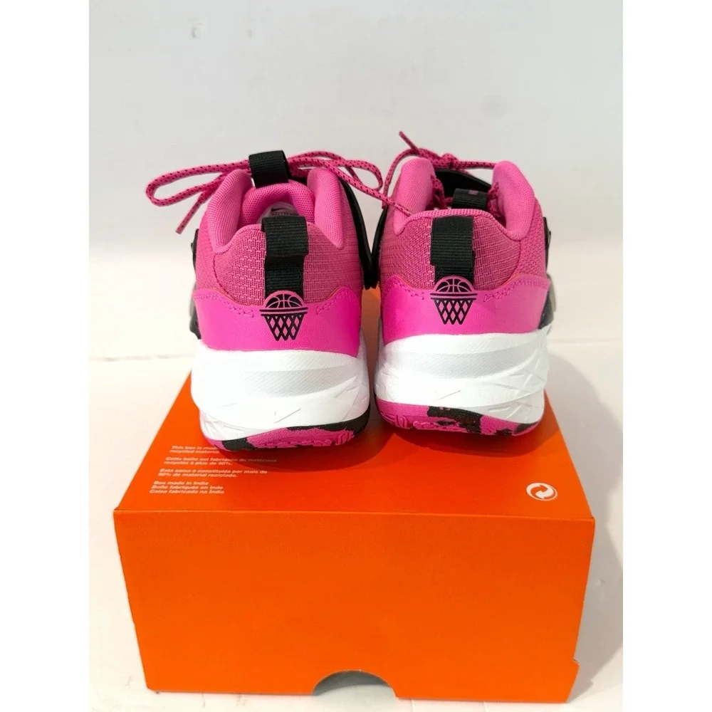 Nike Team Hustle Girls 6y Kids' Basketball Shoes NWT pink Black School Preppy